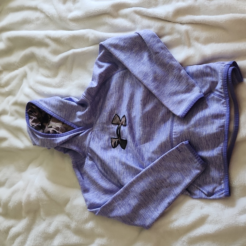Underarmor Sweatshirt